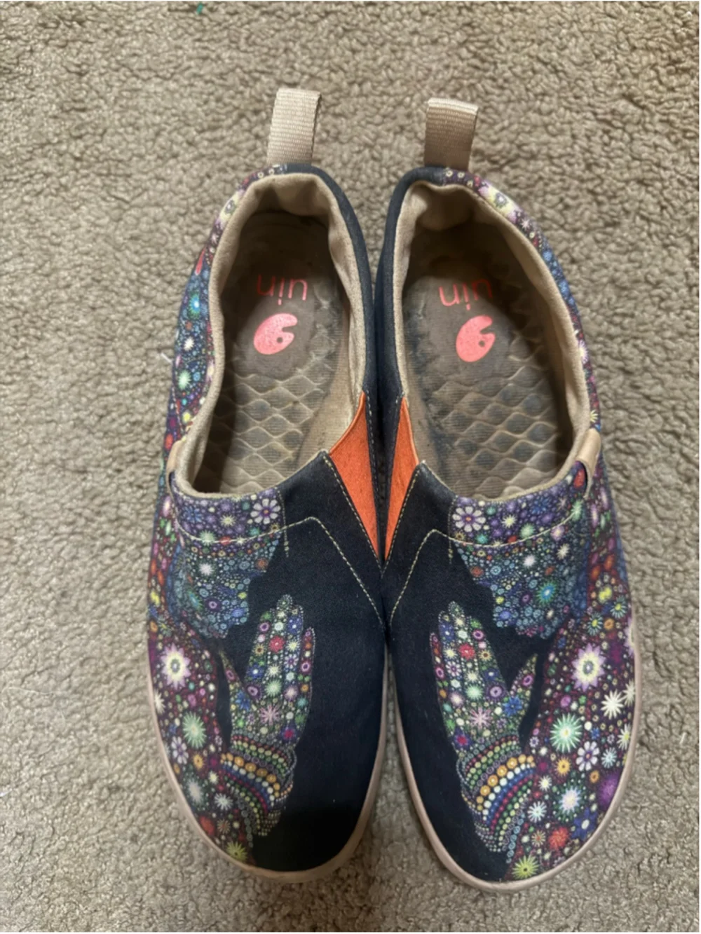 Women's UIN Slip-On “Pray for Goodness” Size 8 Black and Orange.